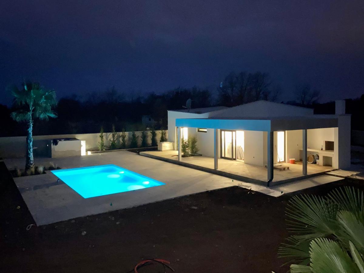 Villa Eni Medulin Sisan Heated Pool Exterior foto